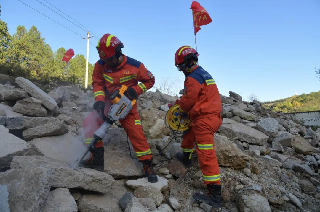 图片13.jpg 图片13.jpg