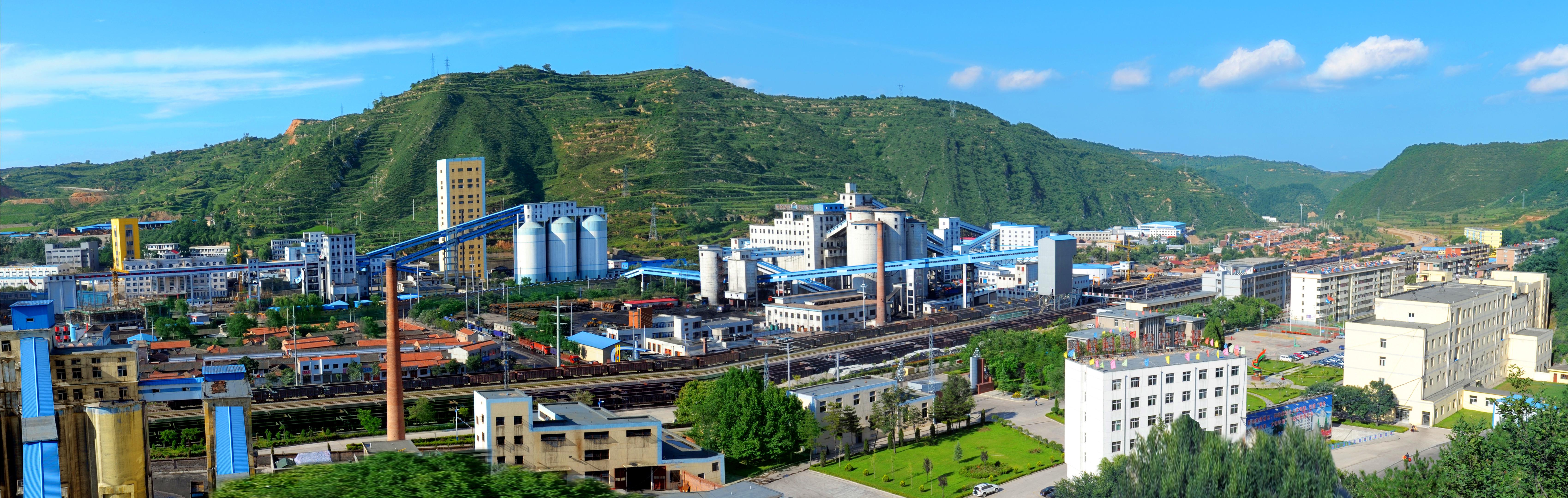 华亭煤业集团公司华亭煤矿外景.jpg 华亭煤业集团公司华亭煤矿外景.jpg