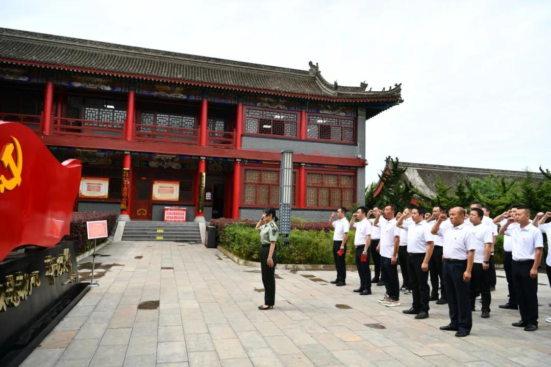 图片30.jpg 图片30.jpg