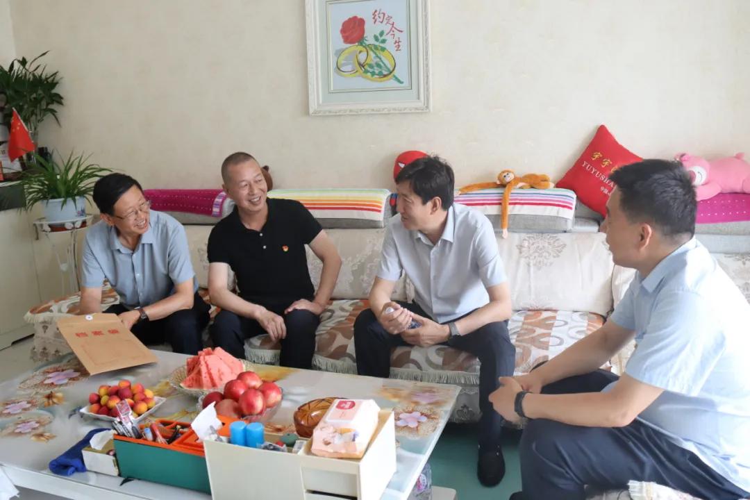 图片4.jpg 图片4.jpg