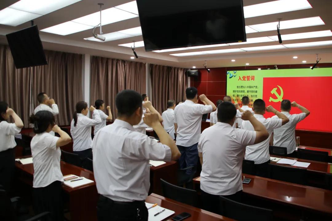 图片28.jpg 图片28.jpg