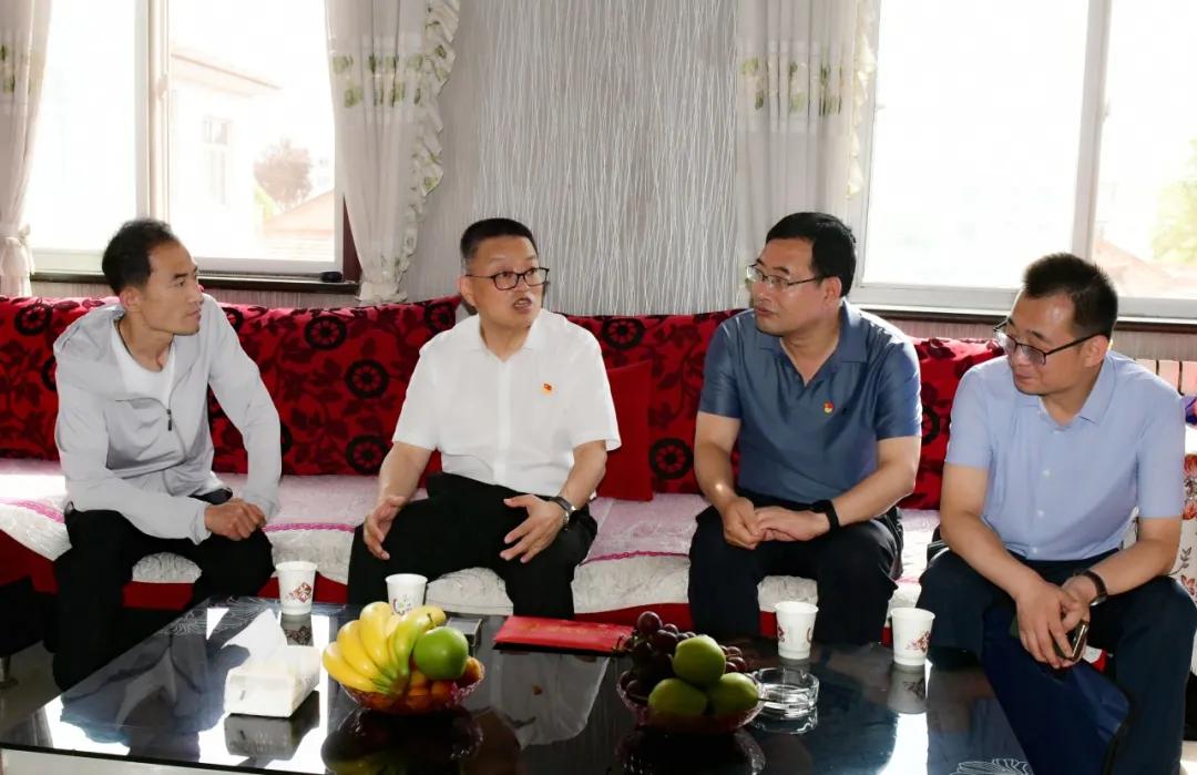 图片3.jpg 图片3.jpg